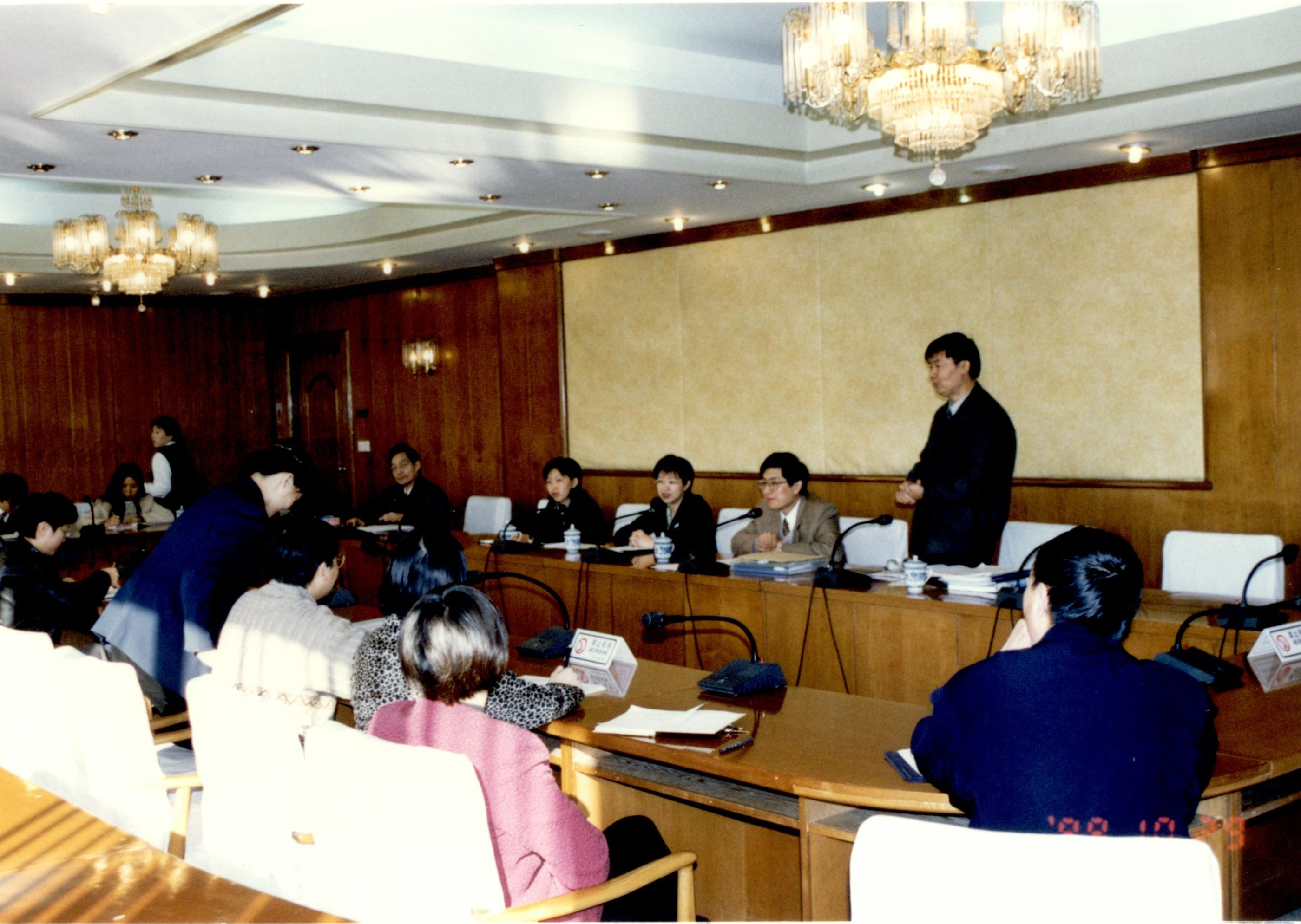 2000年1月5日，公司成為中國國家環(huán)境管理體系認(rèn)證機構(gòu)認(rèn)可委員會認(rèn)可、國家環(huán)境保護總局批準(zhǔn)的環(huán)境管理體系認(rèn)證機構(gòu)，正式開展環(huán)境管理體系認(rèn)證工作，實現(xiàn)“一次審核雙認(rèn)證”。至此結(jié)束了公司單一的質(zhì)量管理體系認(rèn)證業(yè)務(wù)時代。.JPG